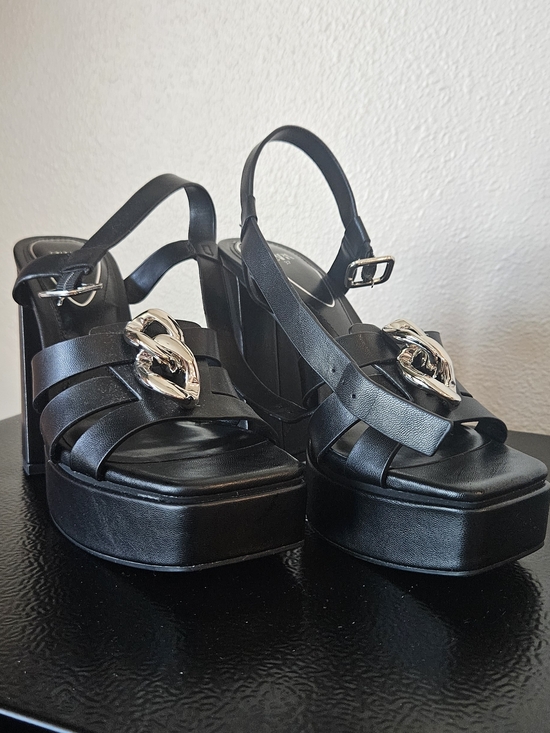 Zara Shoes - Black Platform Slingback Sandals with Silver Chain Accent